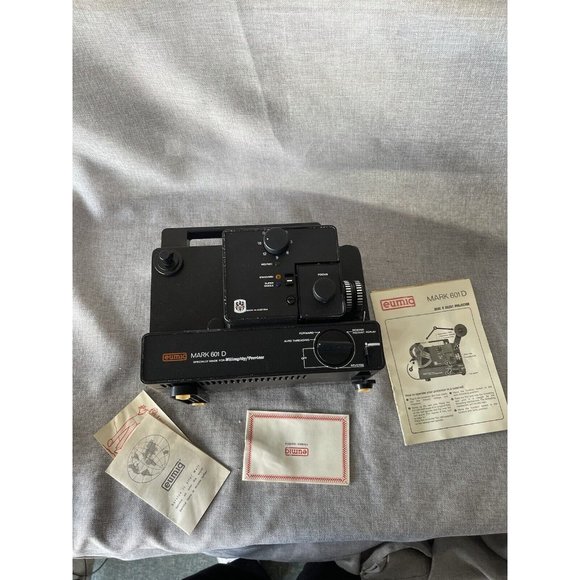 Eumig Mark 610 D Dual 8 Silent Movie Projector, motor runs, needs bulb? - Picture 1 of 9